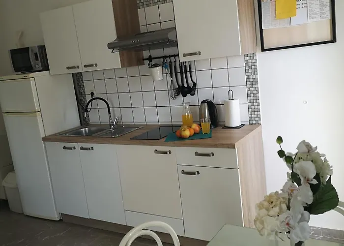 アパート Legac 1 *